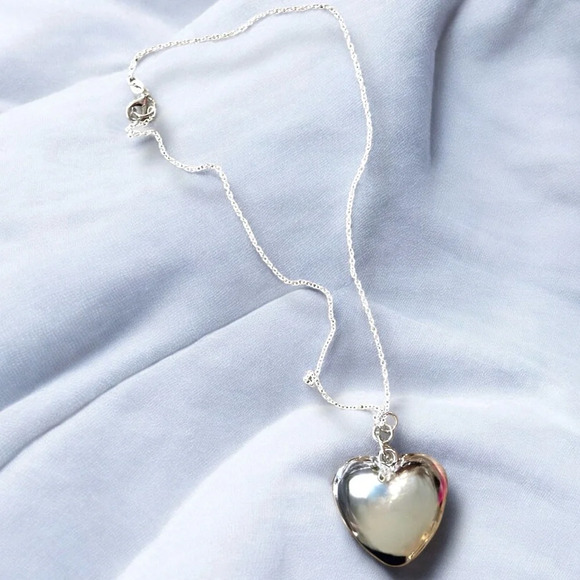 Puffed Silver toned Heart Pendant Necklace on a silver plated chain - Picture 12 of 15